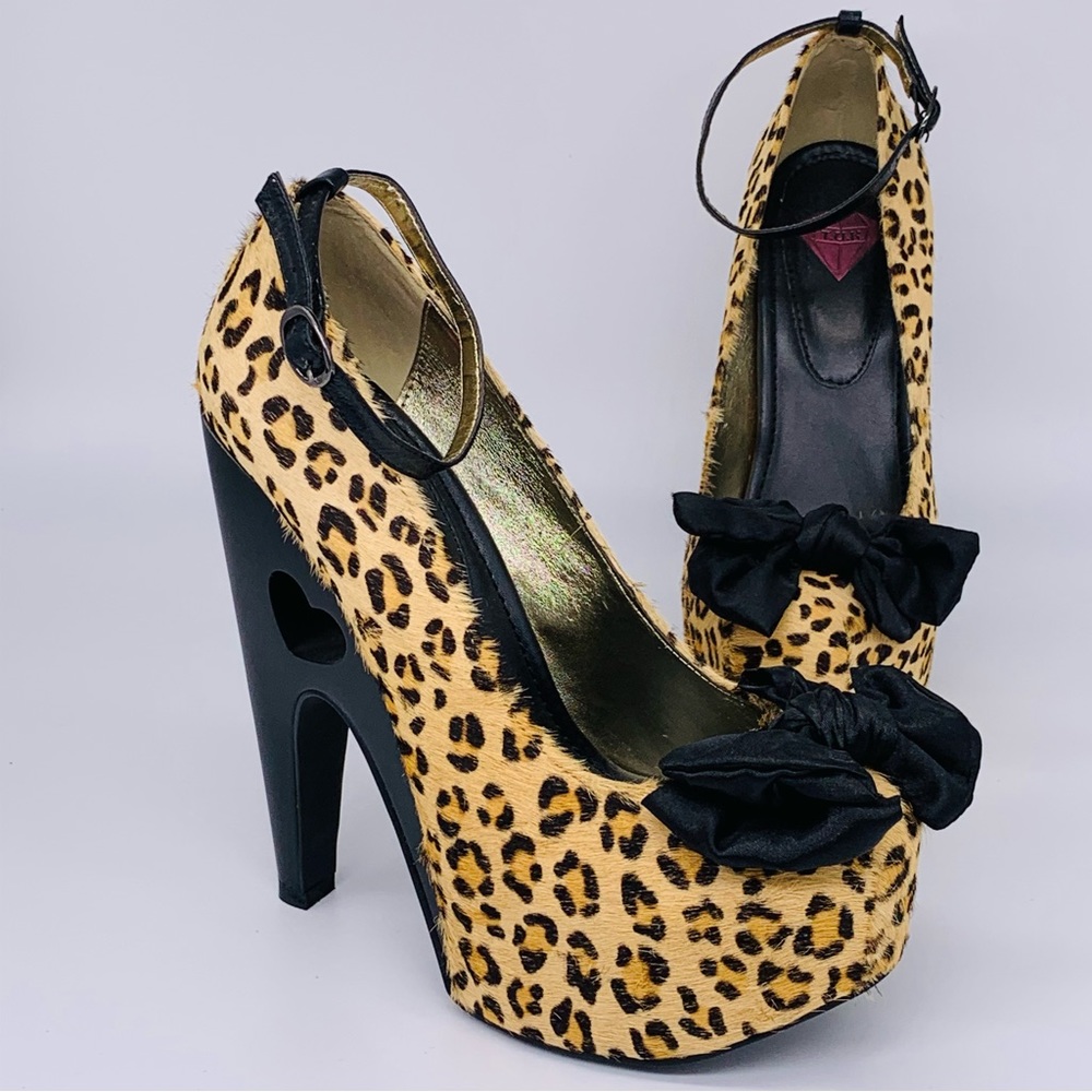 TUK leopard shoes size 9